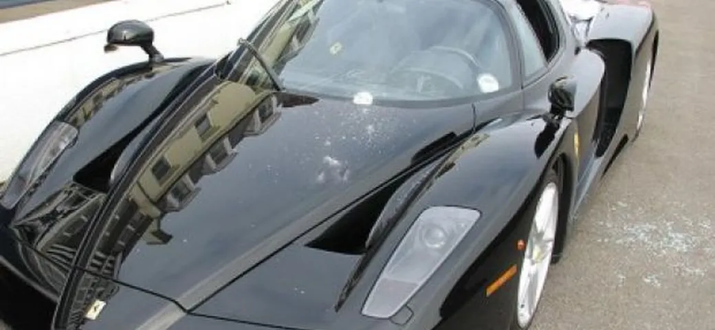 Ferrari, danneggiata la Enzo di Jay Kay: cinque mesi di carcere per il responsabile