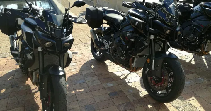 Anteprima prova Yamaha MT-10 Tourer e SP