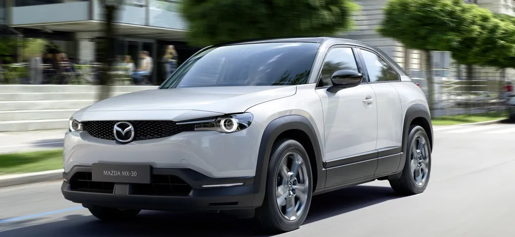 Mazda MX-30: 3 nuovi allestimenti oltre alla Launch Edition