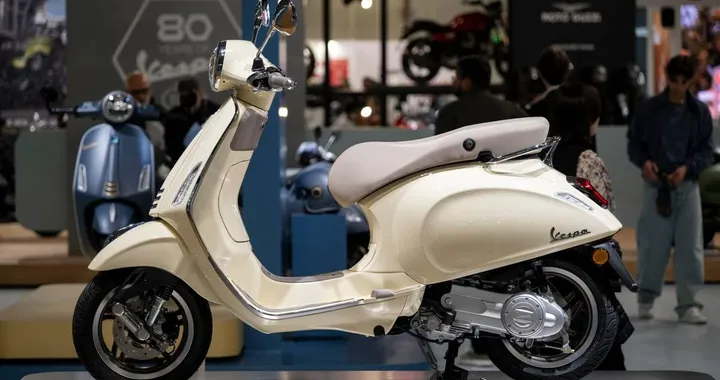 Vespa Primavera 2026, l’icona italiana si rinnova per la città del futuro