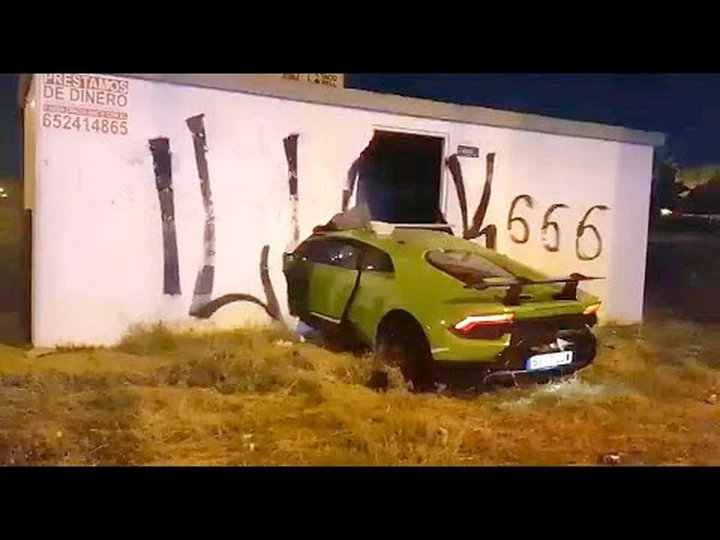 Lamborghini Huracán in prestito sbattuta contro un muro [Video]