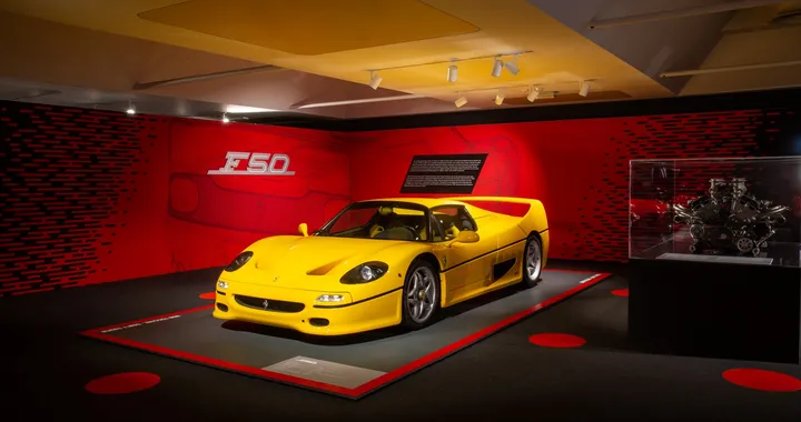 Ferrari F50: la F1 stradale del cavallino festeggia i 30 anni