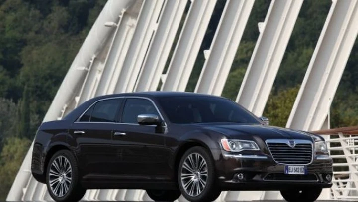 Chrysler 300: smentita l'introduzione della station-wagon