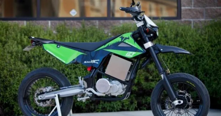 Brammo Engage: nuova cross/motard elettrica con cambio a 6 velocità