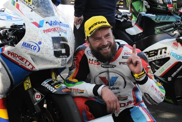 John McGuinness: Bruce Anstey al suo posto nel TT Zero