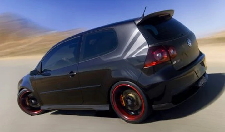 Volkswagen Golf R GTI - 400 e passa cavalli!