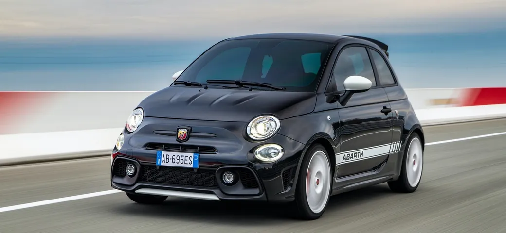 Abarth 695 Esseesse: nuova versione speciale in serie limitata