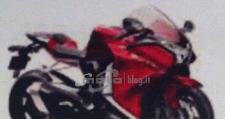 Honda CBR1000RR V4 (RVF1000RR?) 2012. Sarà così?