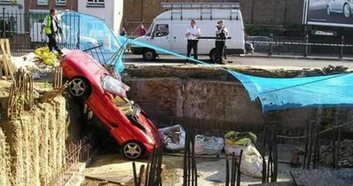 Con le Ferrari attenzione alle "buche"