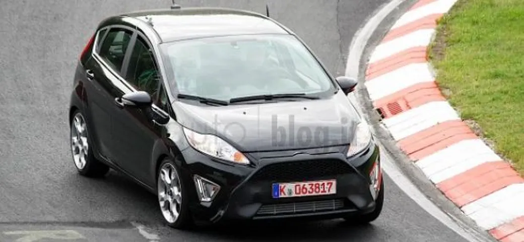 Foto spia Ford Fiesta ST
