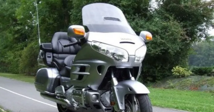 Testride Honda Goldwing 2010