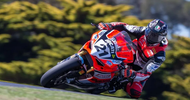 Troy Bayliss, vittoria a Phillip Island e 3° posto nell'ASBK