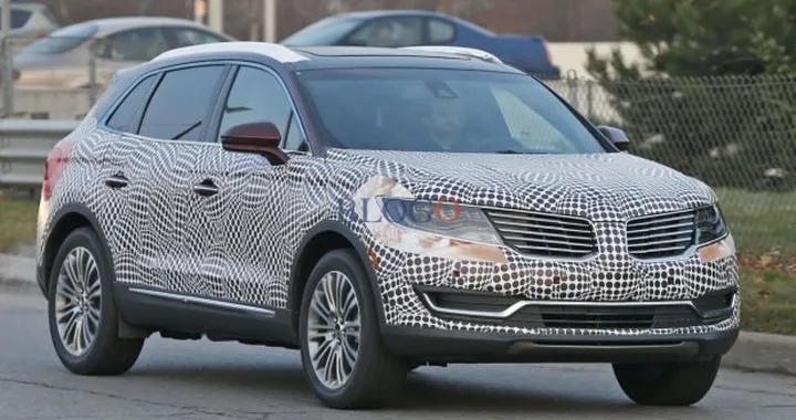 Nuove foto spia della Lincoln MKX