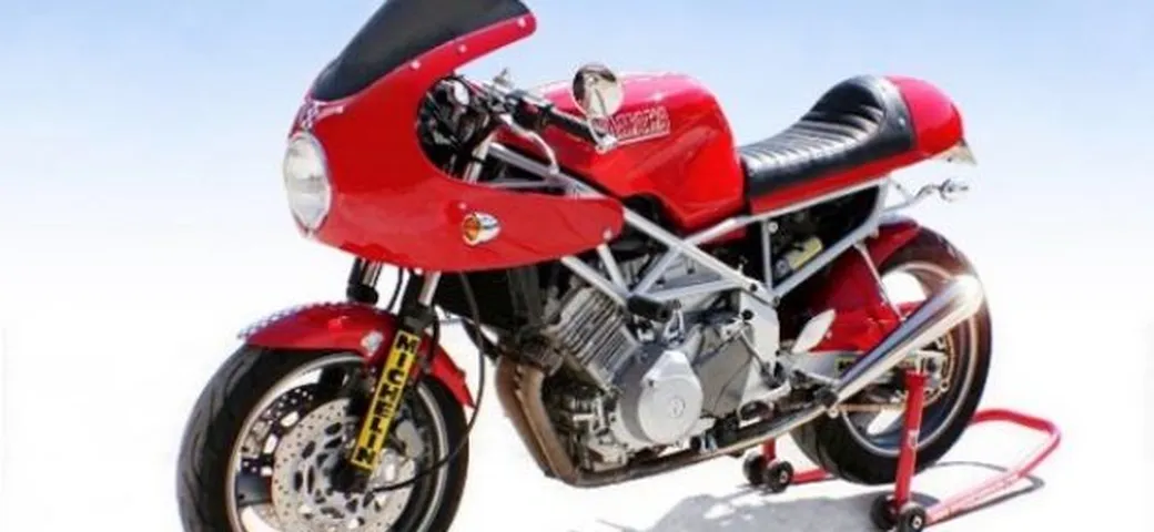Yamaha TRX 850 Café Racer