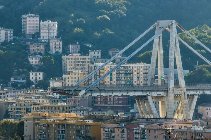 Crollo ponte Genova: 43 morti. Lutto nazionale