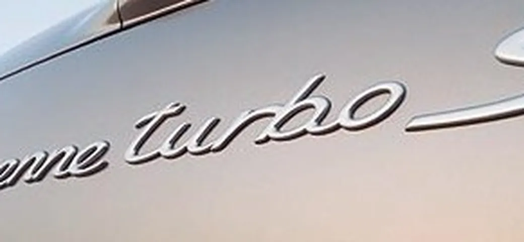 Porsche Cayenne: 1,5 km/l a 270 all'ora