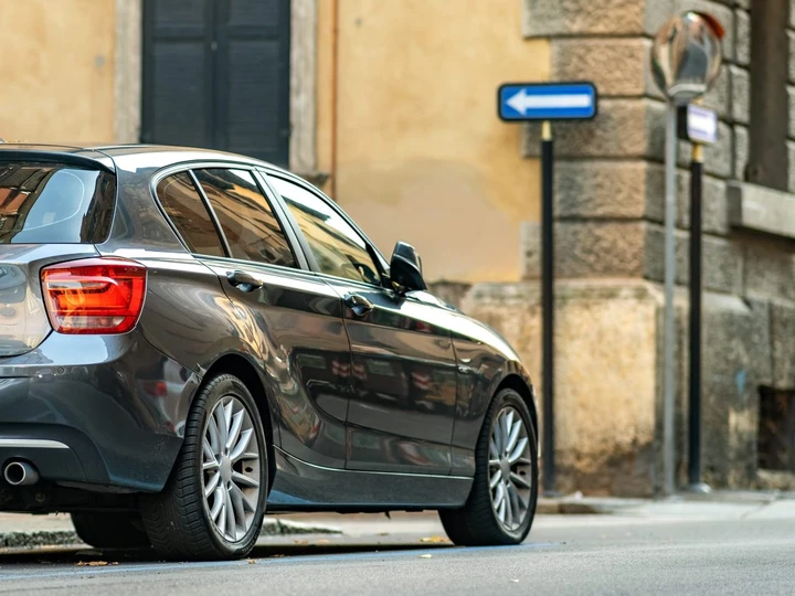 Quanto gli italiani devono sborsare ogni anno per mantenere l'auto: un salasso