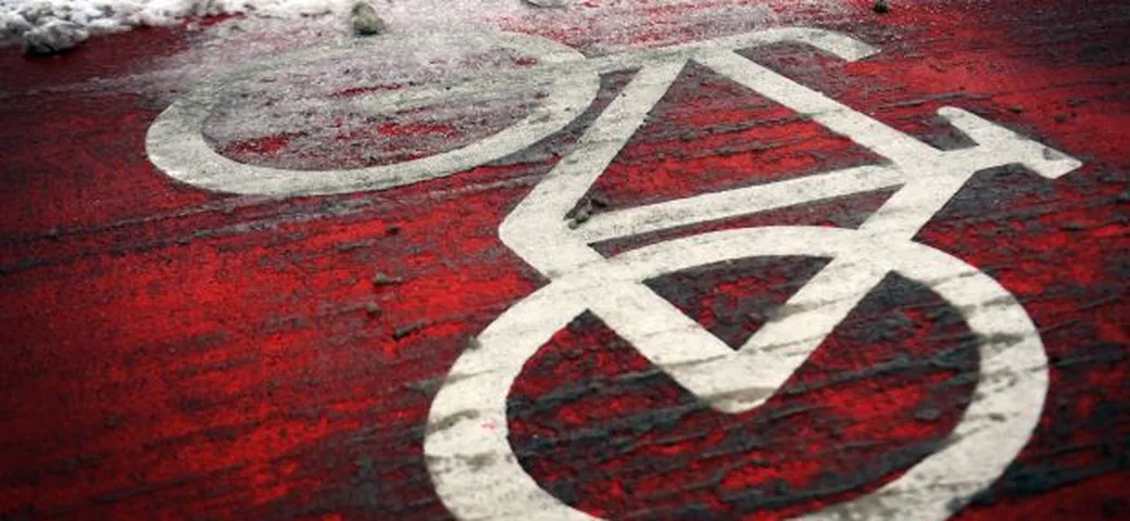 A 100 km/h sulla pista ciclabile