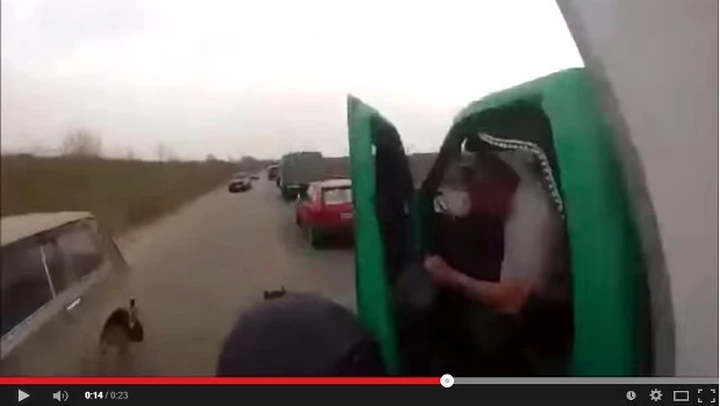 Sorpasso azzardato in Russia [Video]