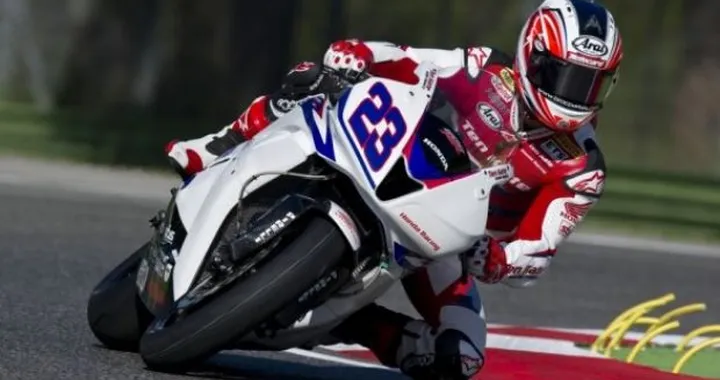 Supersport: Ronald Ten Kate attacca la Pirelli