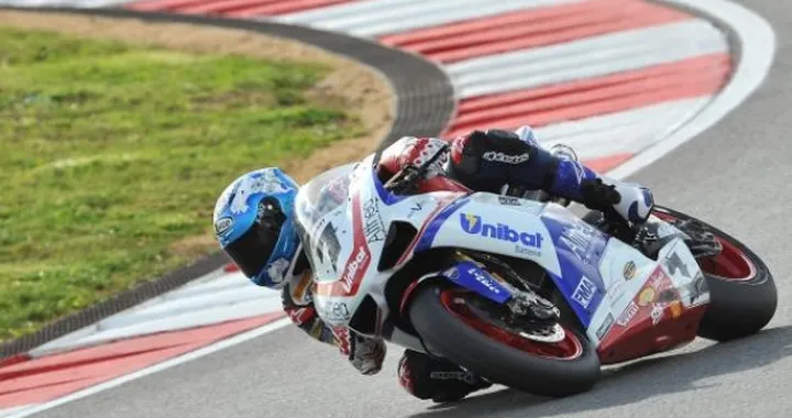 WSBK a Valencia: prime prove libere in Live timing. Checa il più veloce su Fabrizio e Toseland