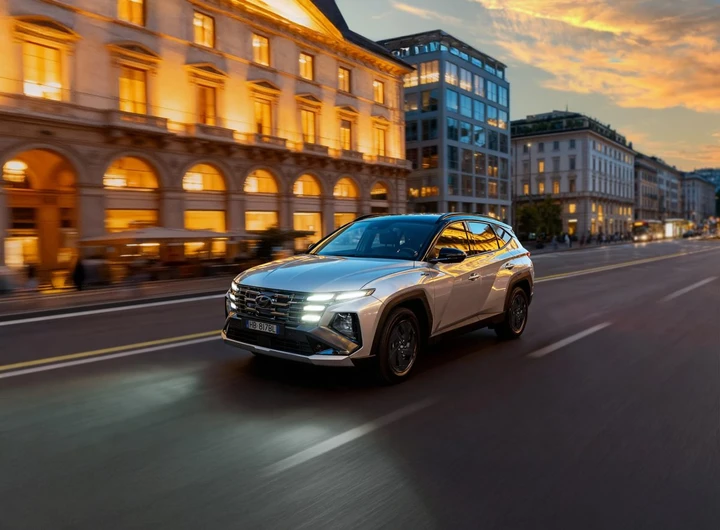 Hyundai Tucson Dark Line, nuovo allestimento per il C-SUV di successo