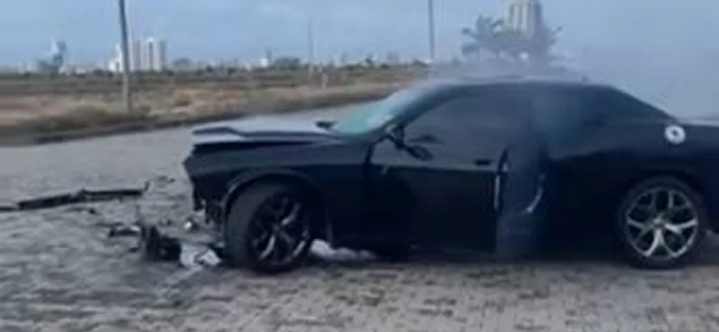Corvette C8 piomba su una Dodge Challenger nella drag race | Video