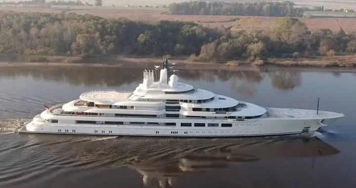 Lo “yacht di Putin” torna in mare dopo quattro anni: vale 700 milioni di dollari