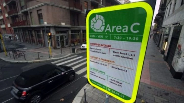 Milano: Area C aperta alle moto escluse le Euro 0