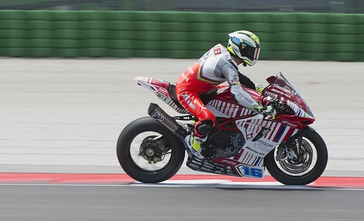 Supersport Misano: vince Cluzel con la MV, Sofuoglu k.o.