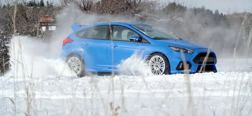 Ken Block sulla neve con la nuova Ford Focus RS