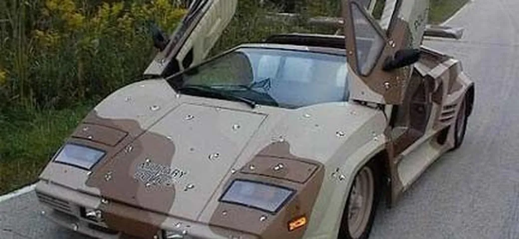 L'auto del generale...