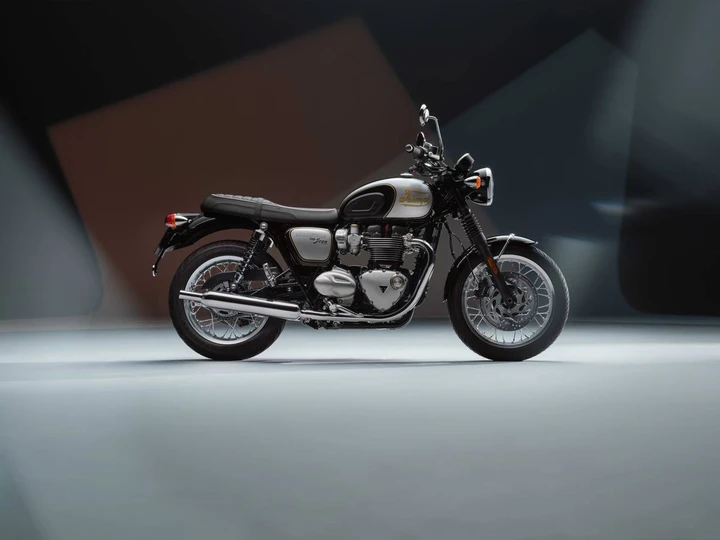 Triumph Icon Edition: eleganza heritage e innovazione moderna nella nuova collezione di moto