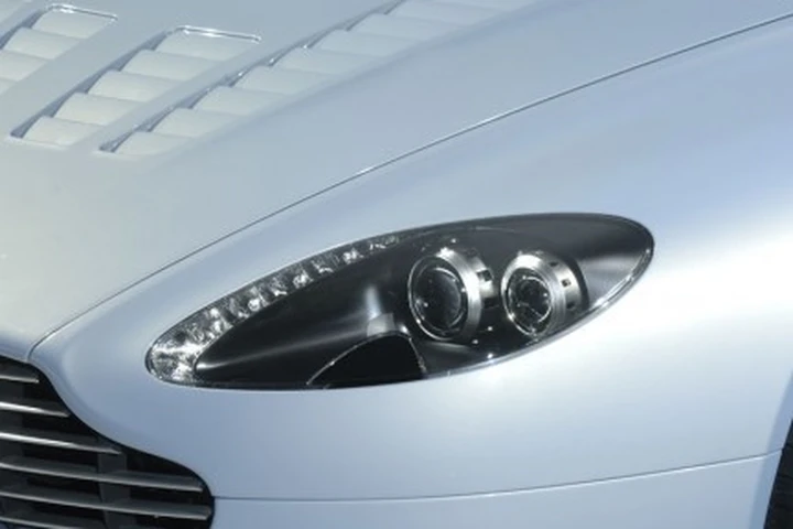 Aston Martin V12 Vantage RS concept: la gallery completa