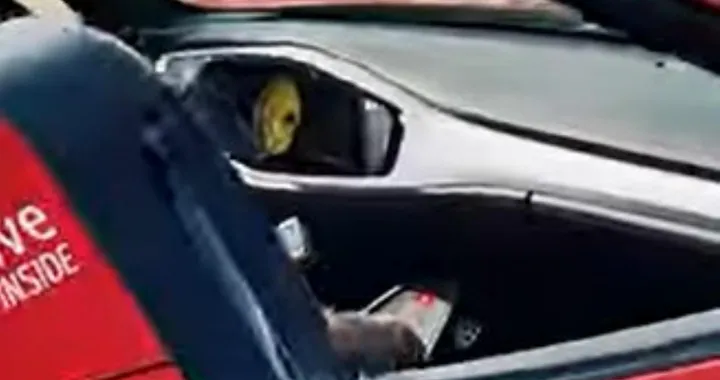 La Ferrari 458 Spider che marcia senza volante [Video]