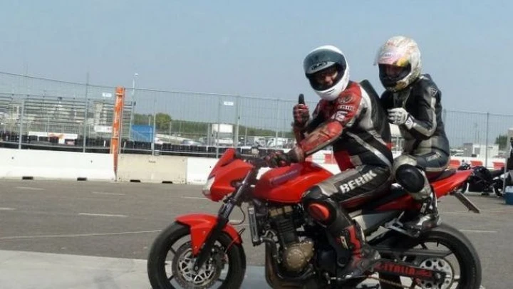 Scatto in Corsa: Pistata in coppia!