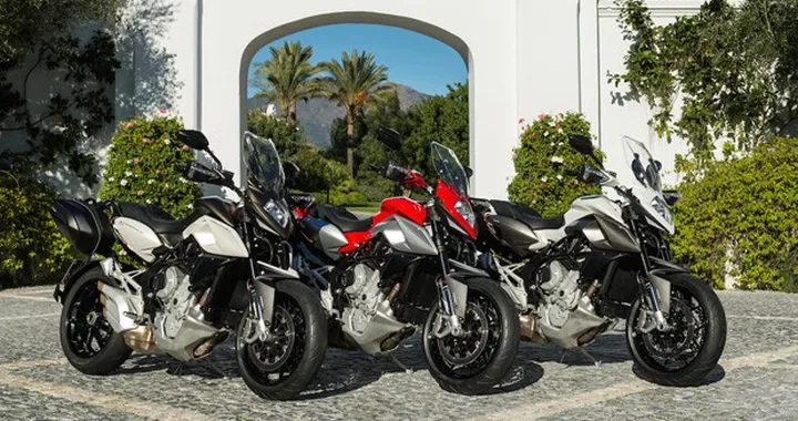 MV Agusta: 2000€ per la Stradale 800 acquistabile a tasso zero