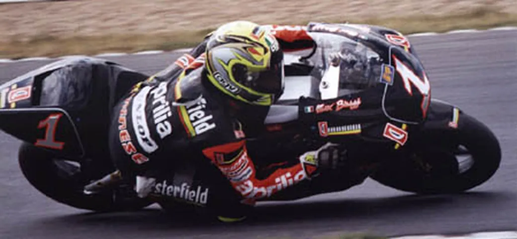 Max Biaggi e Aprilia, ora è ufficiale