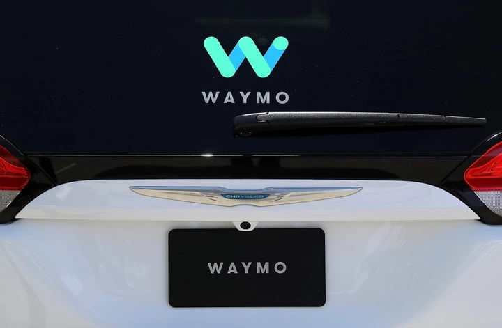 Guida autonoma: Waymo vale 175 miliardi