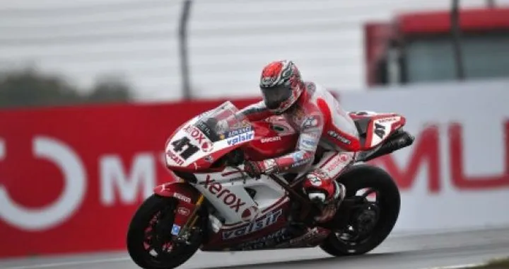SBK: weekend negativo per Ducati Xerox, Haga: "Spies era troppo veloce"