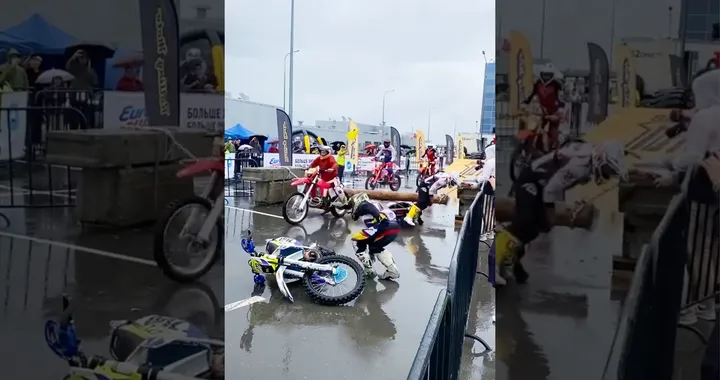 Salto del tronco in moto: ecco il video