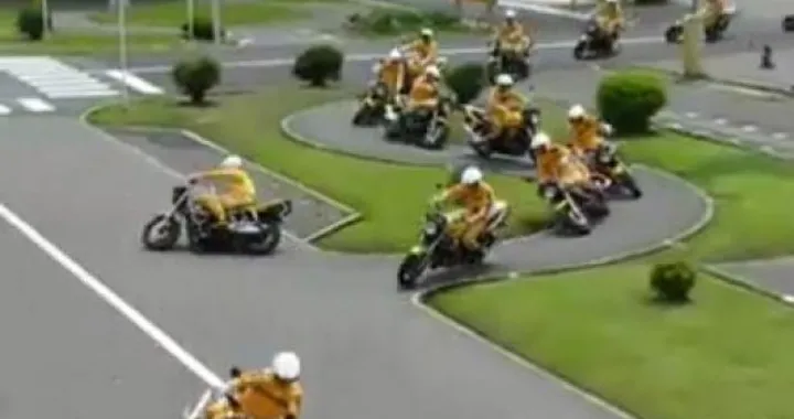 In moto alla "giapponese"