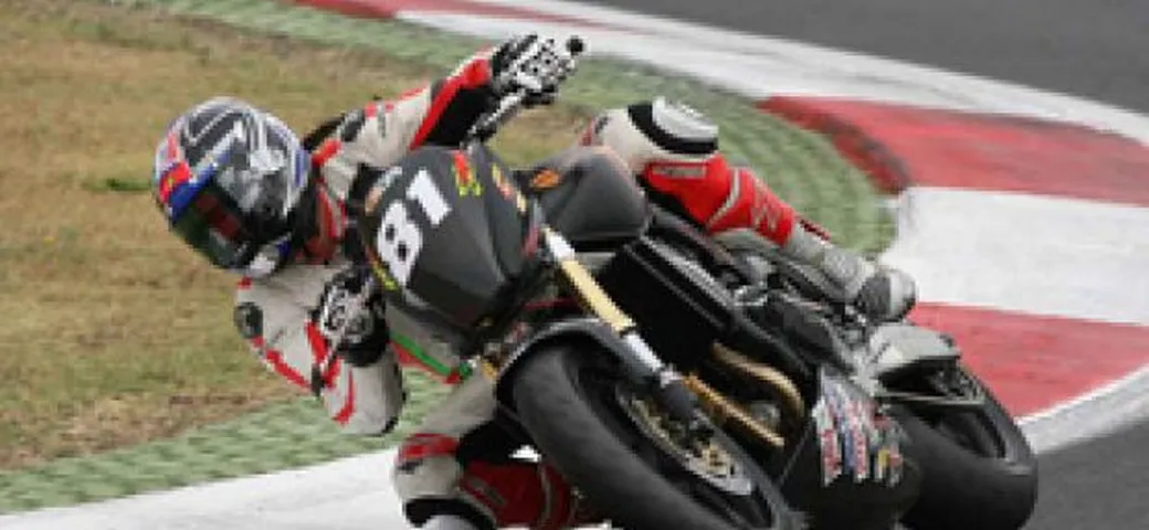 Domani sera su MotoTV la prima puntata di Motoreality, primo reality dedicato alle corse