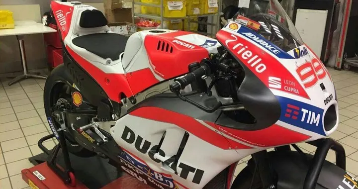 MotoGP, Ducati di Lorenzo: bufala o foto spia?