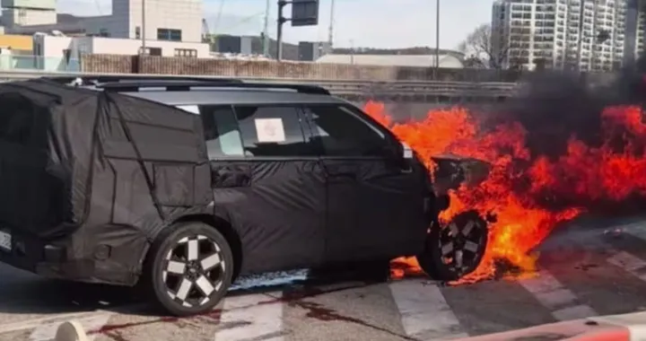 Un incredibile incidente distrugge Hyundai Santa Fe durante i test