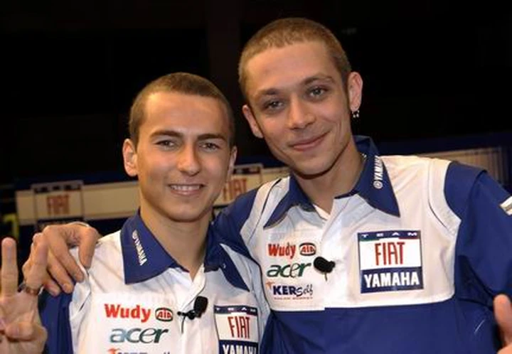 Su la visiera: Rossi e Lorenzo come Alonso e Hamilton?