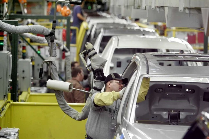 Stop alla vendita di auto benzina e diesel: perché l’Italia dice no all’Europa