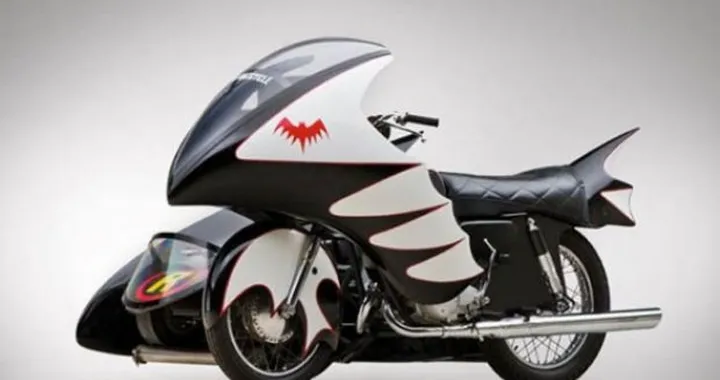 La Bat-Moto di Evel Knievel all'asta per 125.000 dollari