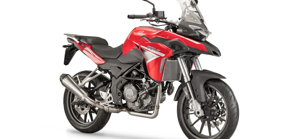 Benelli TRK 251 2018