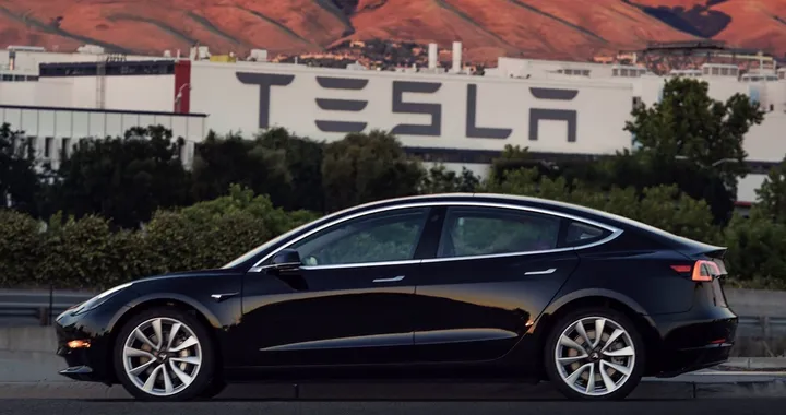 Auto elettriche: Tesla licenzia il direttore dello sviluppo delle batterie?